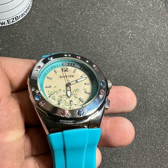 Santini Ladies Quartz Watch Analog Silver Tone Rhinestone Accent Blue Band Worki - Picture 4 of 8